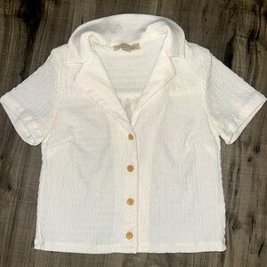 Brand new cropped button up